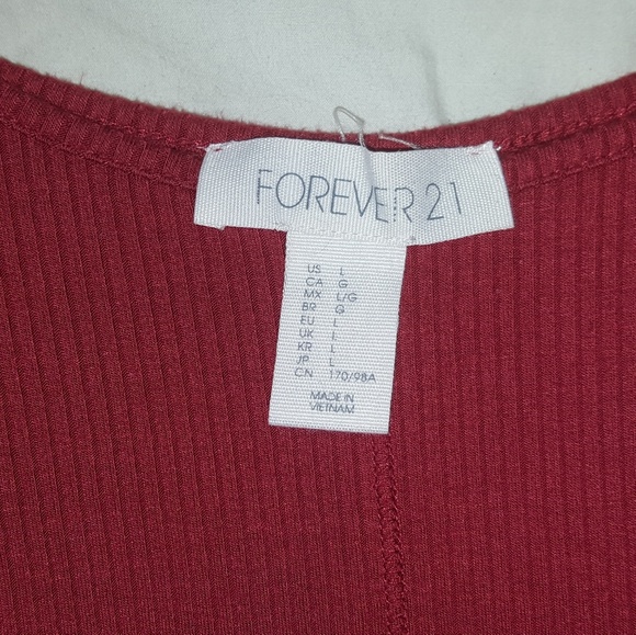 Forever21 Cropped Top - Picture 3 of 3